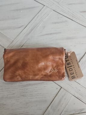 BED|STU Tan Leather Zip Wallet Clutch